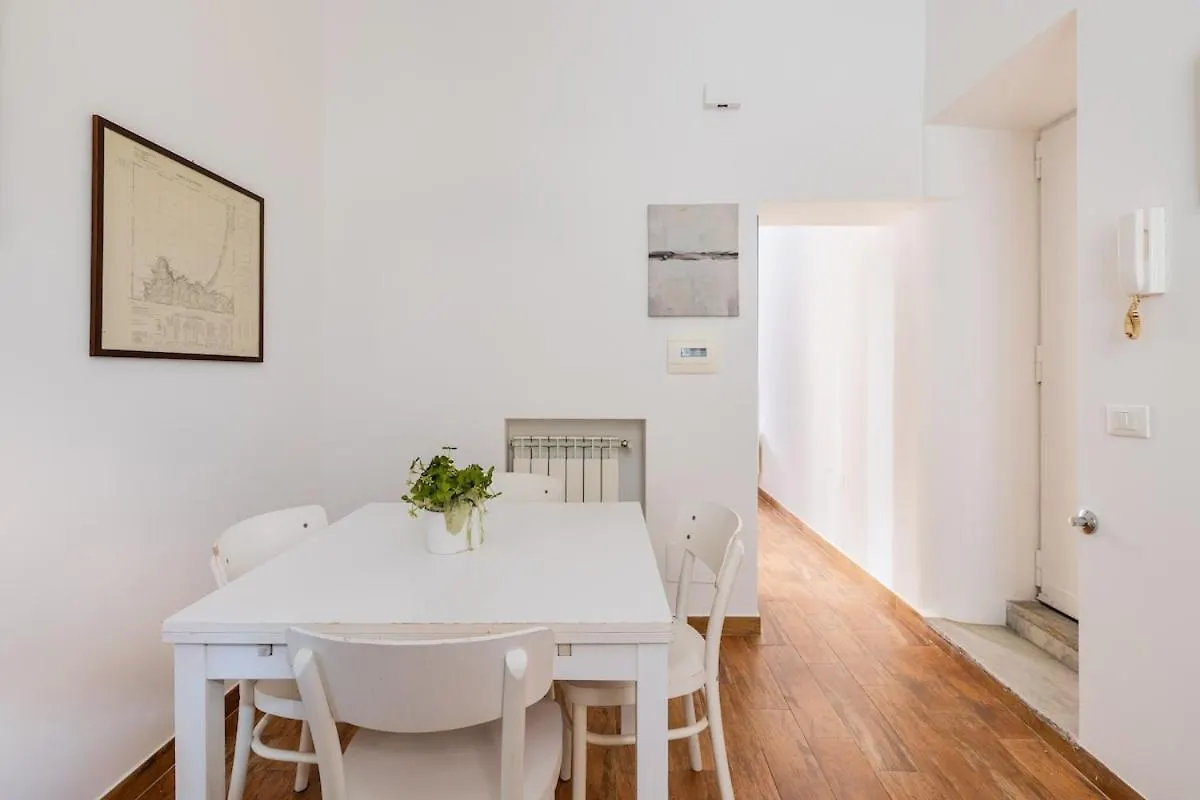 The Artistic Retreat Apartment Rome